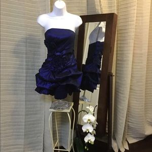 Women’s Semi-Formal Blue Dress